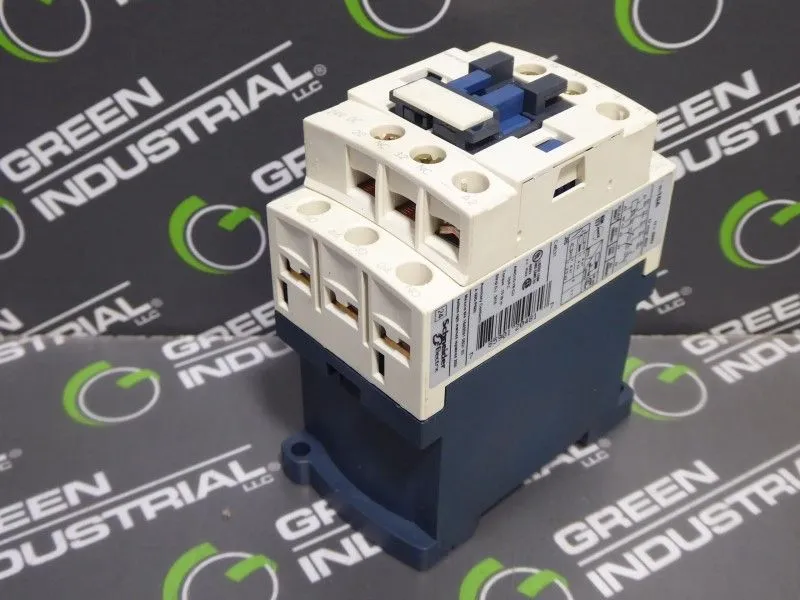 Schneider Electric CAD32 BD 3 Pole Contactor 10A Used