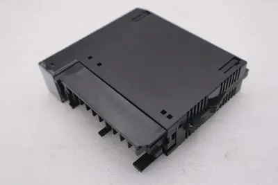 GE FANUC IC693MDL240 INPUT MODULE 16PT 120VAC STOCK #L-558-C