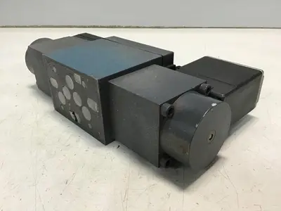 USED BOSCH 0 811 404 851