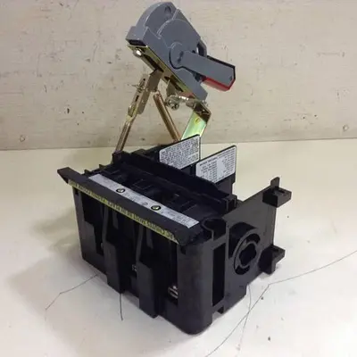 USED ALLEN BRADLEY 1494V-DS30 SER A