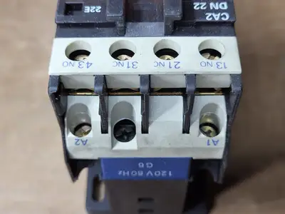 NEW TELEMECANIQUE CA2DN22G6