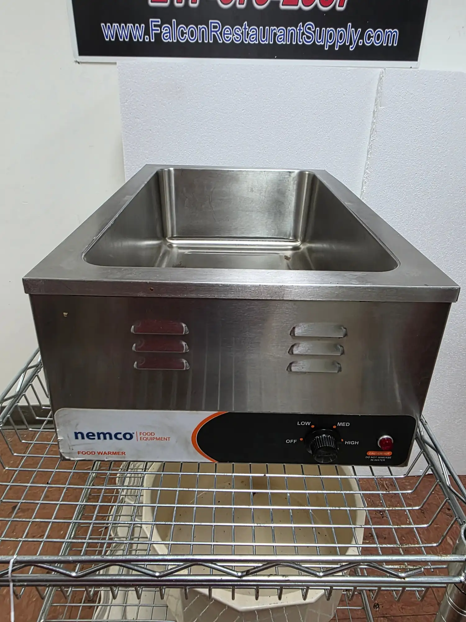 Used Nemco Used Nemco 6055A Stainless Countertop Food Warmer - 120V, 1200W - FG9 Hot Food Warming, Holding, & Transport Cabinets Illinois US | Falcon Restaurant Supply #1373568
