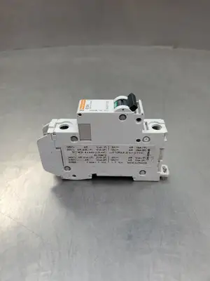 USED Merlin Gerin C3A Multi9 C60 Circuit Breaker, 3A, 240VAC/60VDC (60104)