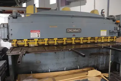 USED 1952 CINCINNATI 2512