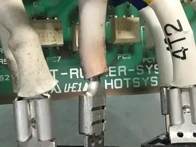 USED HOTSYS HOT-RUNNER SYSTEM