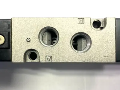 Used SMC Double Solenoid Valve 5-Port 24VDC Solenoid Valves Michigan US | Maverick Industrial Sales #1395081