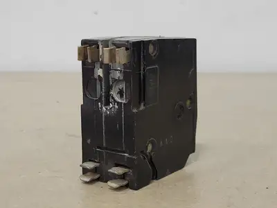 Used SQUARE D QO240 Switchgears British Columbia CA | Lenmark #239952