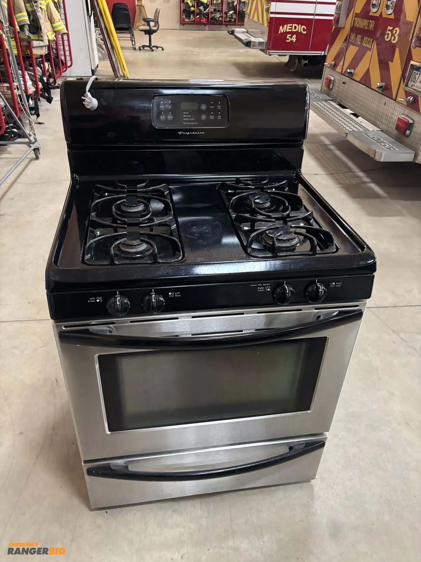 Used FRIGIDAIRE . Gas Cooking Equipment Michigan US | Miedema Asset Management Group #1419246
