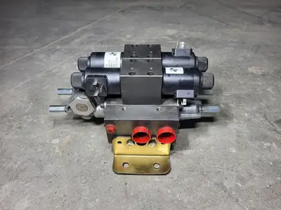 Hydraulic Valve Manifold w/ Solenoids