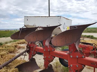 USED INTERNATIONAL 145