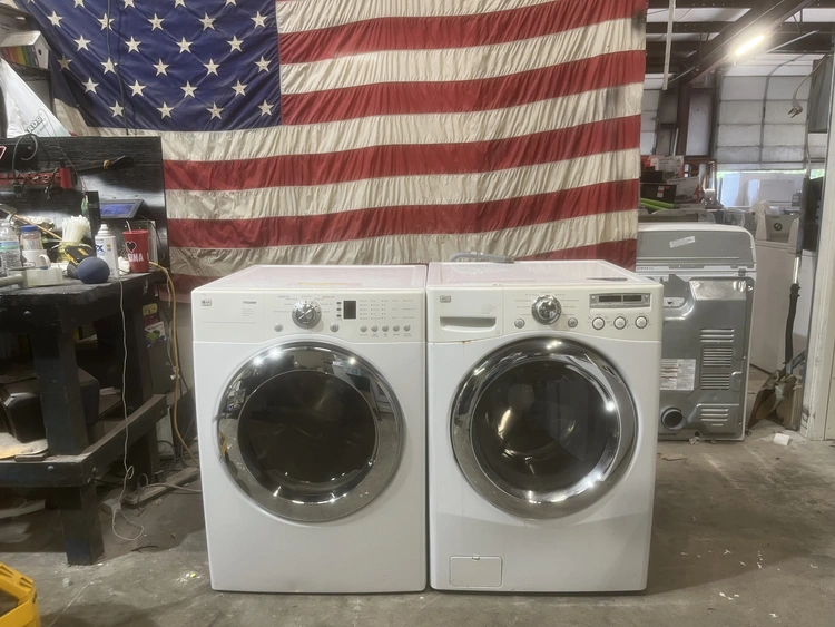 Used LG WASHER AND LG TROMM GAS DRYER FRONT LOAD Washers Michigan US | Miedema Asset Management Group #1344922