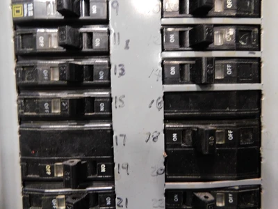 Used Square D NQOB-423M Electrical Panels Ohio US | Equipment Recovery Corp. #1330122