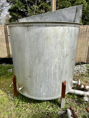 Used _UNKNOWN_ _UNKNOWN_ Vertical Single Wall Tanks West Virginia US | Cooper Industries #1409608
