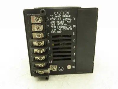 Honeywell UDC2000 Mini-Pro Temperature Controller 120VAC DC200H-0-000-10000-0