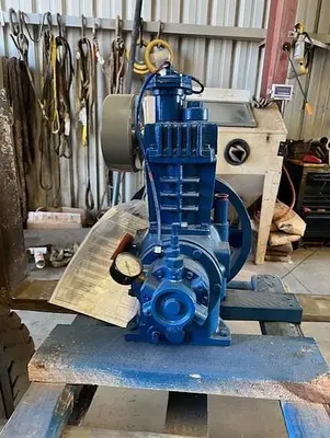 USED 2013 QUINCY 216