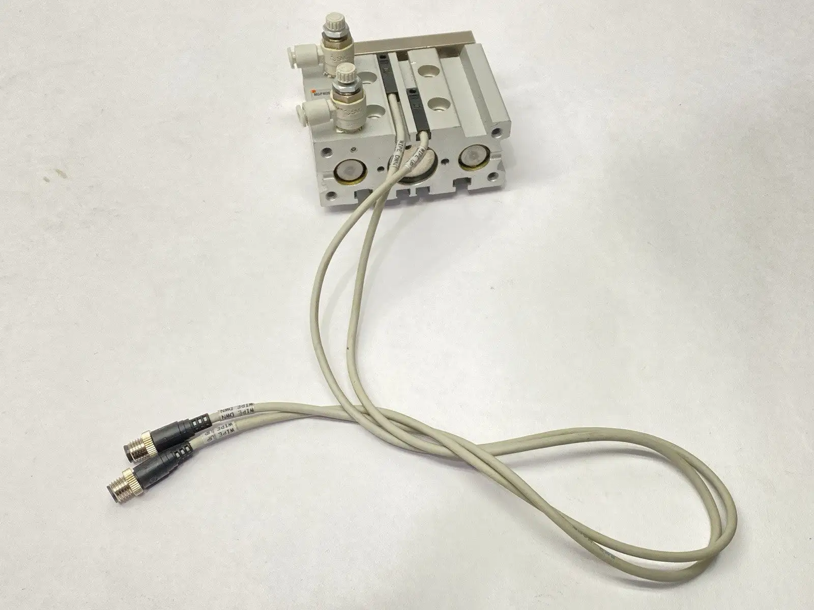 MGPM20-20 | SMC  Pneumatic Compact Guide Cylinder 20mm Bore 20mm Stroke - Used