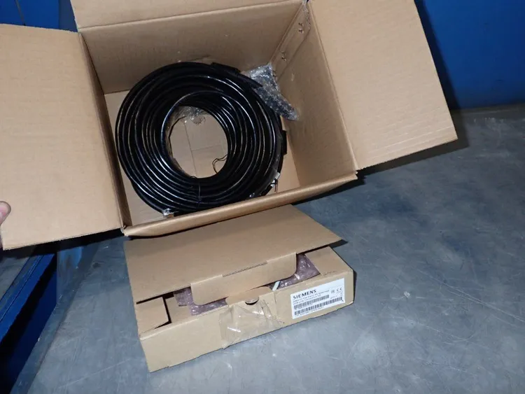 New | in-Stock SIEMENS 6AV76711E120AA0 Cable & Wire Ohio US | HGR 24 #1069634