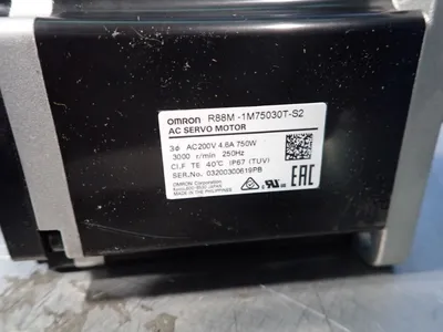 NEW OMRON R88M1M75030TS2