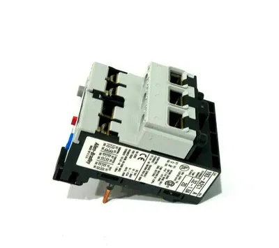 4 NEW ALLEN BRADLEY 193-A2C1 OVERLOAD RELAY SER.A 193A2C1
