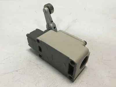 USED OMRON WLCA2-2