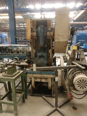 USED LVD 63 TON