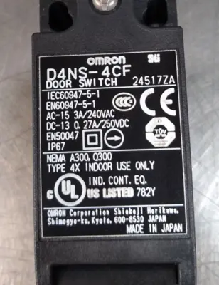 Omron D4NS-4CF-K2 switch and actuator Loc5E19