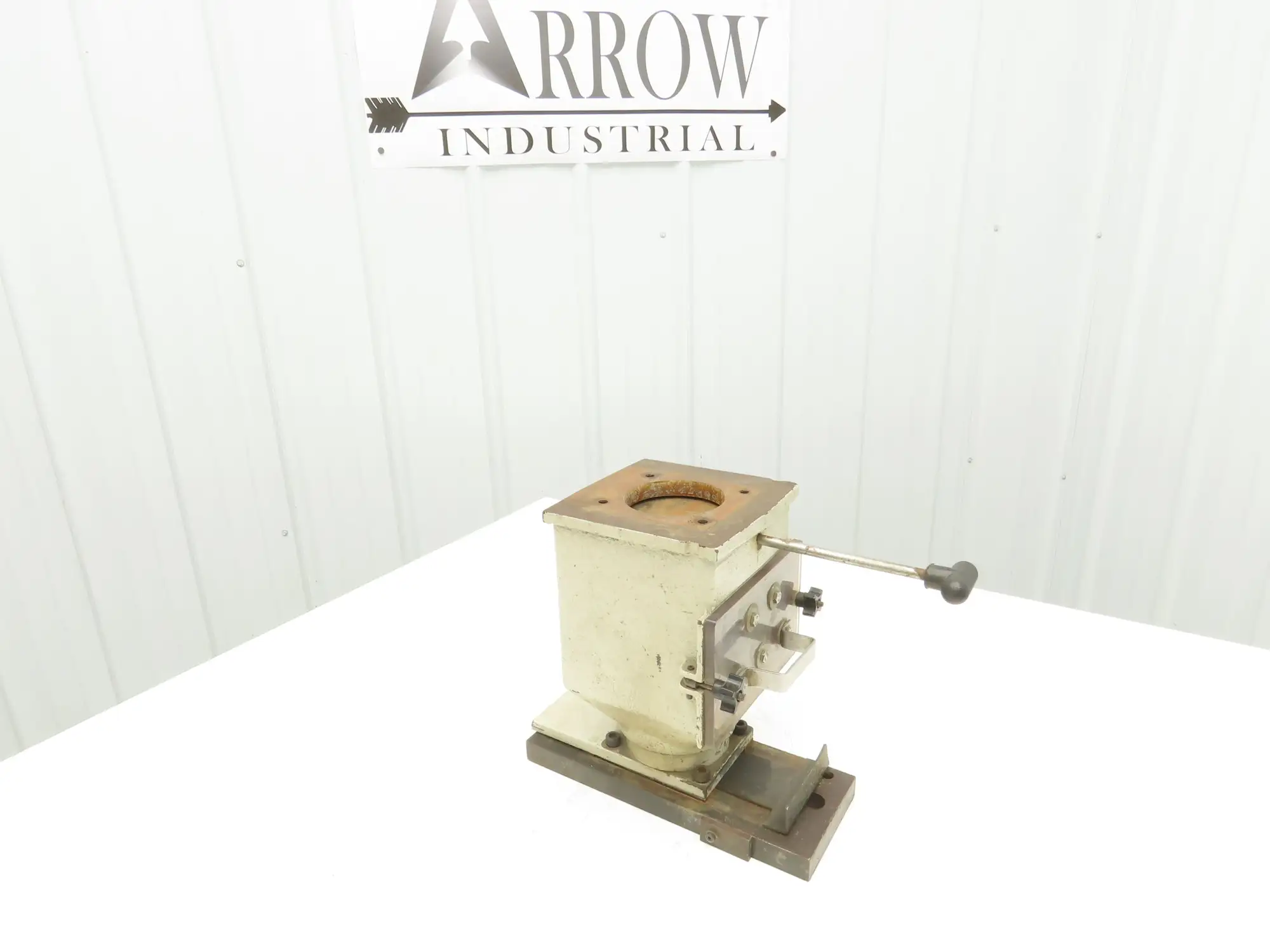 IMI 5 Magnetic Cartridge Drawer Grate Separator 3-3/4" Inlet 2" Outlet