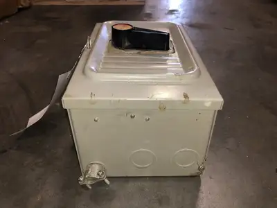 30 Amp Non-Fusible Disconnect w/ Switch