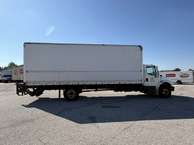 Used 2012 FREIGHTLINER BUSINESS CLASS M2 26' BOX TRUCK Box trucks Ohio US | Miedema Asset Management Group #1709389