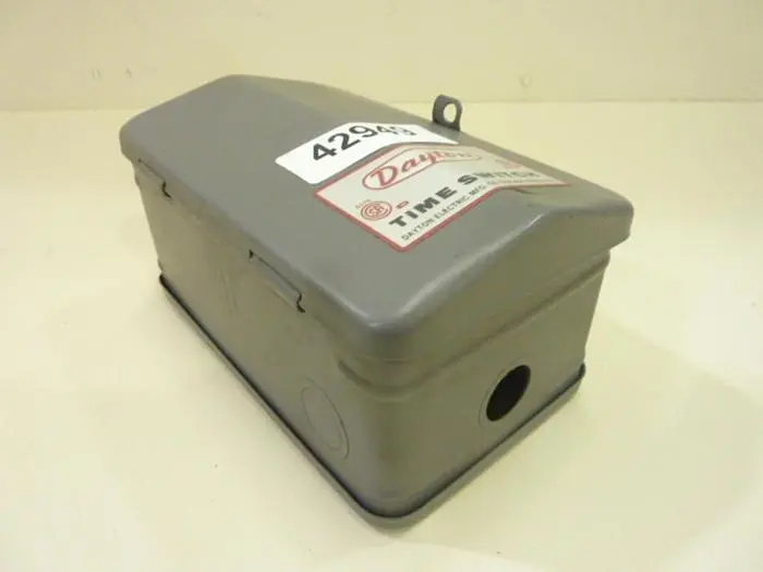 Used DAYTON ELECTRIC 6X758 Timers Michigan US | Ideal Machinery #762129