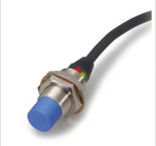 Keyence ED-118U Inductive Proximity Sensor, Main Unit, Unshielded Type, M18, NPN [New]