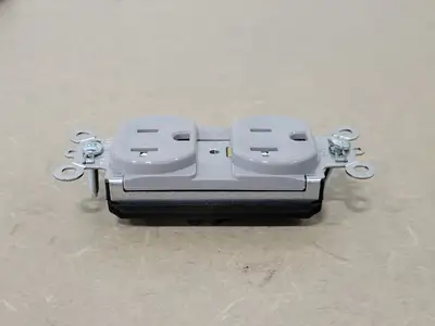 USED LEGRAND PT5362GRY