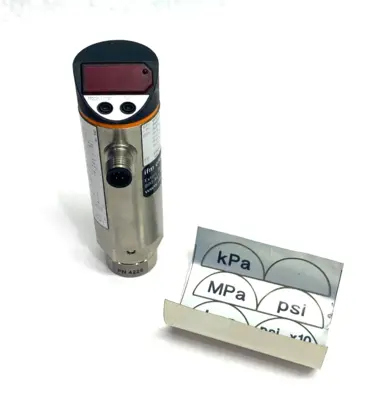 USED IFM PRESSURE SENSOR, DIGITAL DISPLAY PN-2,5-RBN14-HFBOW/LS/ /V