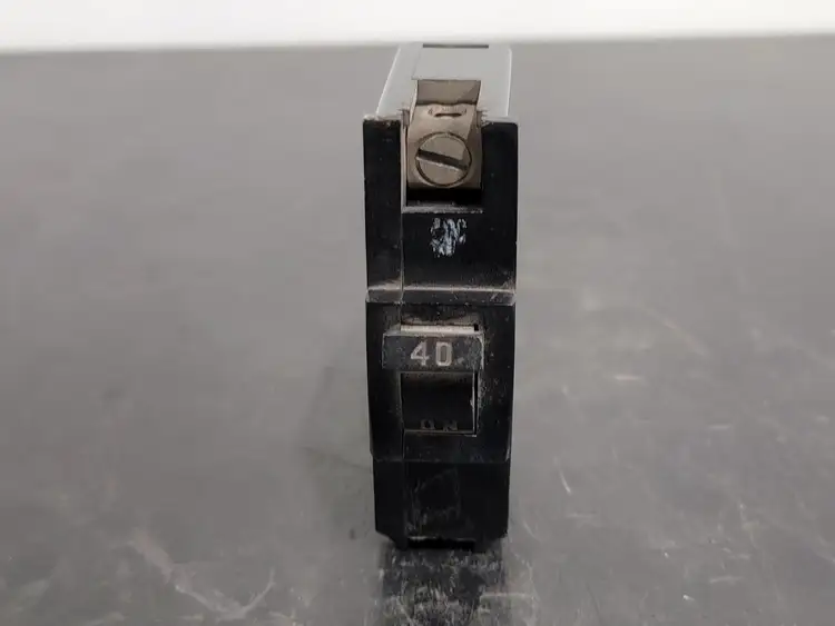 Used FEDERAL PIONEER NA140 Switchgears British Columbia CA | Lenmark #242864