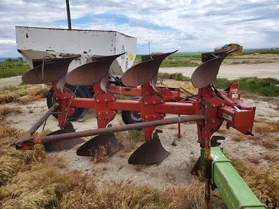 USED INTERNATIONAL 145