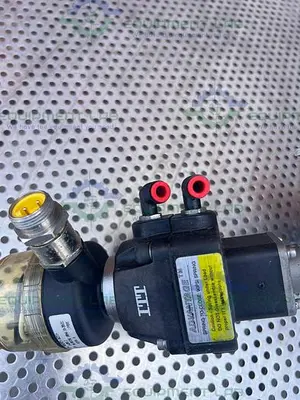 USED 2 ITT ADVANTAGE 3 WAY STAINLESS STEEL DIAPHRAGM VALVES W/ VALVE POSITIONER
