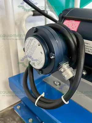 USED LEESON A6C17EB20M METERING PERISTALTIC PUMP W/ ADJUSTABLE ROLLING CART 115/230V