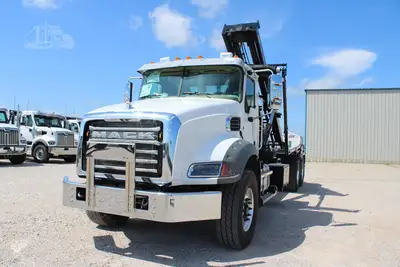 New | in-Stock 2026 MACK GRANITE 64BR Rolloff Trucks Texas US | Roll Off Truck World #1491875