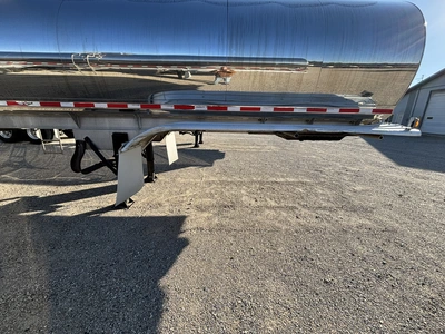 Used 2017 WALKER MILK TANKER TRAILER Liquid Supply Trailers Michigan US | Miedema Asset Management Group #1709458