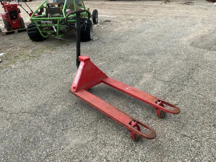 Used _UNKNOWN_ _UNKNOWN_ Pallet Jacks Michigan US | Miedema Asset Management Group #1210622