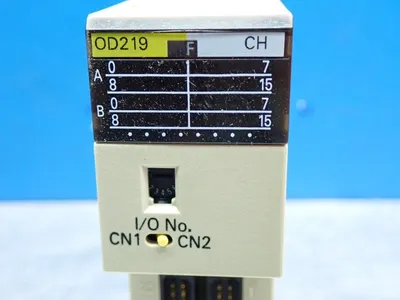 USED OMRON C200HOD219