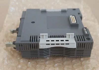 NEW KEYENCE KV-300