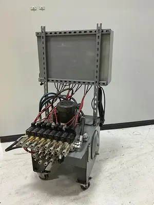 USED METAL FABRICATOR VGC-8