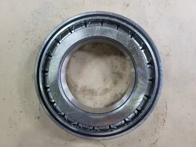 NEW SKF 30218J2