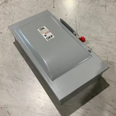 USED SIEMENS HEAVY DUTY FUSIBLE DISCONNECT SWITCH 200A MAX TYPE 1