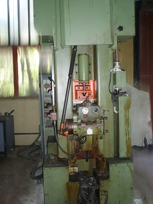 BALCONI Fineblanking Press, very clean, working press, visible under power