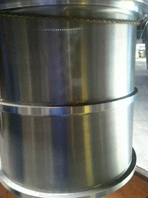 USED 2001 BLACK CLAWSON 24 PH