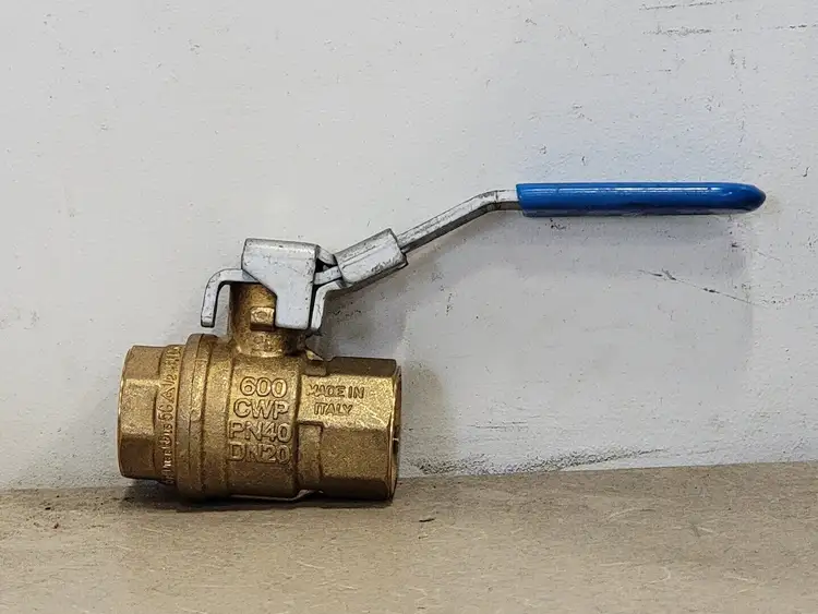 Used RUB INC. CW617N Valves/Fittings British Columbia CA | Lenmark #258782