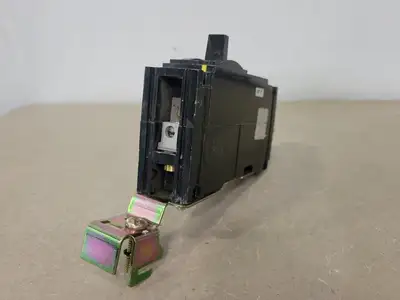 USED SQUARE D FH16015B