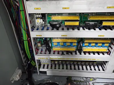 USED HYUNDAI WIA CORPORATION VX650/40